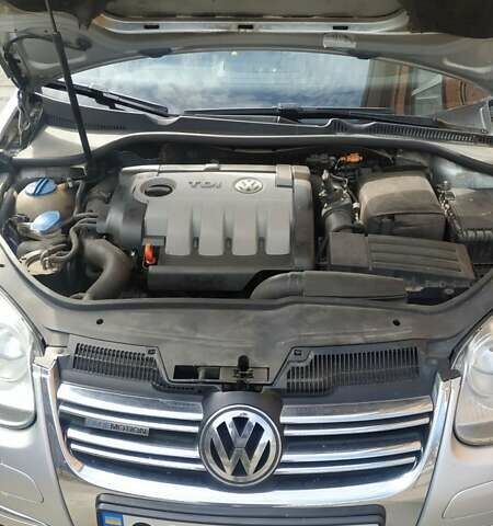 Серый Фольксваген Джетта, объемом двигателя 1.9 л и пробегом 235 тыс. км за 6800 $, фото 9 на Automoto.ua