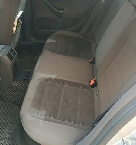 Серый Фольксваген Джетта, объемом двигателя 1.9 л и пробегом 235 тыс. км за 6800 $, фото 4 на Automoto.ua