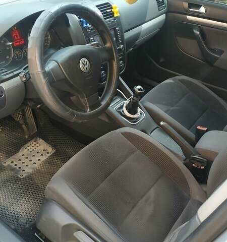 Серый Фольксваген Джетта, объемом двигателя 1.9 л и пробегом 235 тыс. км за 6800 $, фото 3 на Automoto.ua