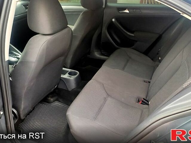 Серый Фольксваген Джетта, объемом двигателя 2 л и пробегом 190 тыс. км за 7300 $, фото 5 на Automoto.ua