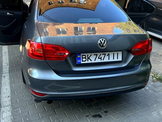 Сірий Фольксваген Джетта, об'ємом двигуна 1.6 л та пробігом 255 тис. км за 6700 $, фото 2 на Automoto.ua