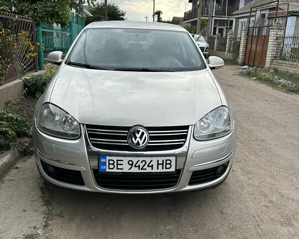 Серый Фольксваген Джетта, объемом двигателя 1.9 л и пробегом 215 тыс. км за 7000 $, фото 3 на Automoto.ua