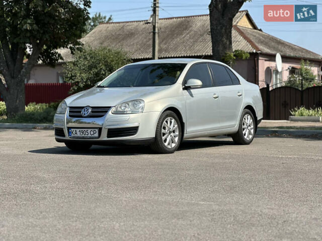 Серый Фольксваген Джетта, объемом двигателя 2.48 л и пробегом 232 тыс. км за 7199 $, фото 8 на Automoto.ua