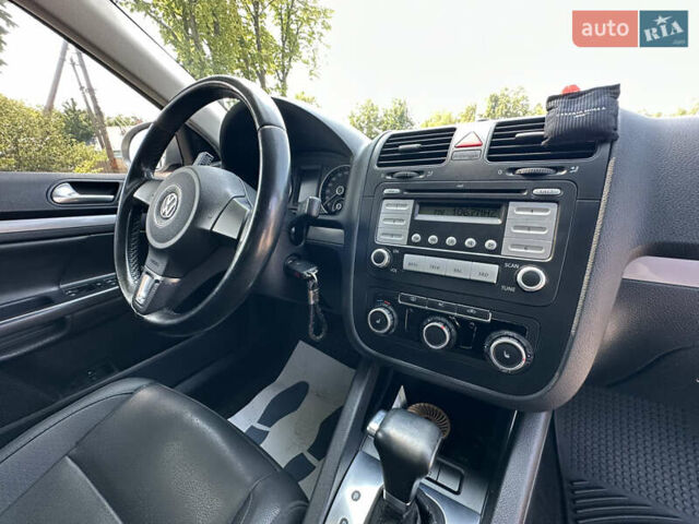 Серый Фольксваген Джетта, объемом двигателя 2.48 л и пробегом 232 тыс. км за 7199 $, фото 36 на Automoto.ua