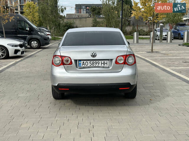 Сірий Фольксваген Джетта, об'ємом двигуна 1.6 л та пробігом 360 тис. км за 4700 $, фото 4 на Automoto.ua