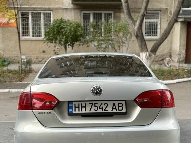 Фольксваген Джетта 2010 у Одесі на Automoto.ua Сірий Фольксваген Джетта, об'ємом двигуна 2 л та пробігом 296 тис. км за 6800 $, фото 8 на Automoto.ua