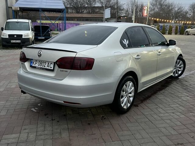 Сірий Фольксваген Джетта, об'ємом двигуна 2.5 л та пробігом 185 тис. км за 6800 $, фото 2 на Automoto.ua