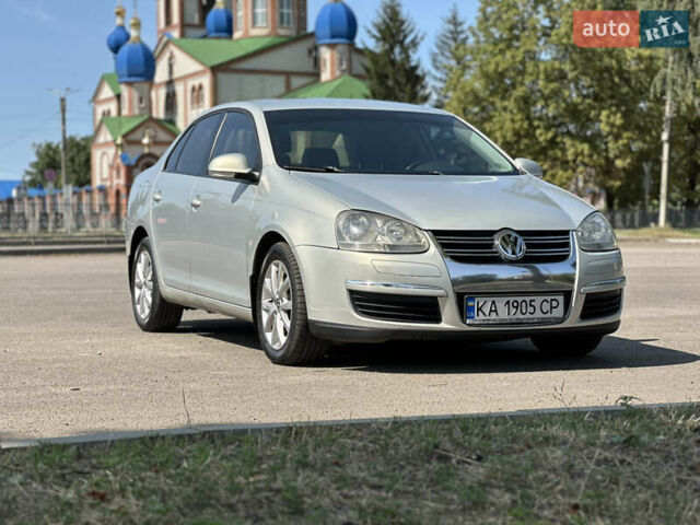 Серый Фольксваген Джетта, объемом двигателя 2.48 л и пробегом 232 тыс. км за 7199 $, фото 14 на Automoto.ua