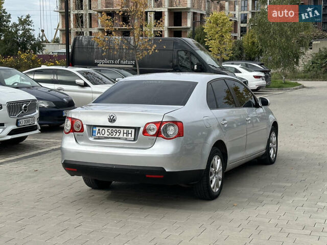 Сірий Фольксваген Джетта, об'ємом двигуна 1.6 л та пробігом 360 тис. км за 4700 $, фото 3 на Automoto.ua
