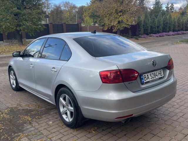 Серый Фольксваген Джетта, объемом двигателя 2.5 л и пробегом 210 тыс. км за 7200 $, фото 4 на Automoto.ua