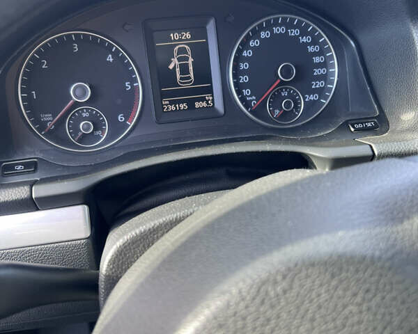 Фольксваген Джетта 2010 у Мукачеве на Automoto.ua Сірий Фольксваген Джетта, об'ємом двигуна 1.6 л та пробігом 236 тис. км за 7500 $, фото 7 на Automoto.ua