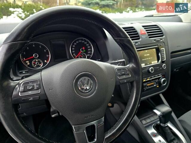 Сірий Фольксваген Джетта, об'ємом двигуна 1.4 л та пробігом 220 тис. км за 7800 $, фото 92 на Automoto.ua