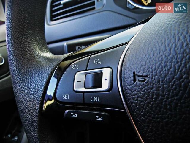 Фольксваген Джетта 2010 у Черкасах на Automoto.ua Сірий Фольксваген Джетта, об'ємом двигуна 2 л та пробігом 222 тис. км за 7400 $, фото 8 на Automoto.ua