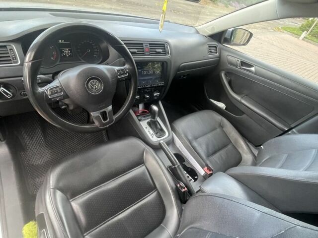 Серый Фольксваген Джетта, объемом двигателя 2.5 л и пробегом 210 тыс. км за 7200 $, фото 7 на Automoto.ua