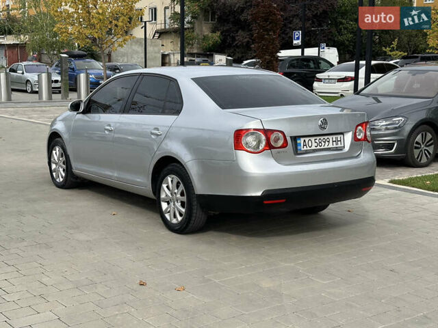 Сірий Фольксваген Джетта, об'ємом двигуна 1.6 л та пробігом 360 тис. км за 4700 $, фото 5 на Automoto.ua