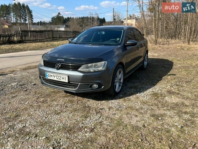 Серый Фольксваген Джетта, объемом двигателя 1.39 л и пробегом 235 тыс. км за 7300 $, фото 9 на Automoto.ua