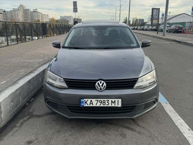 Сірий Фольксваген Джетта, об'ємом двигуна 2.5 л та пробігом 300 тис. км за 8500 $, фото 5 на Automoto.ua