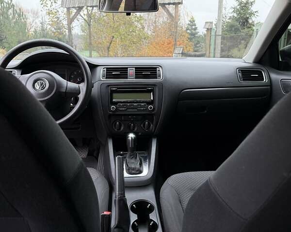 Серый Фольксваген Джетта, объемом двигателя 1.98 л и пробегом 152 тыс. км за 8900 $, фото 19 на Automoto.ua