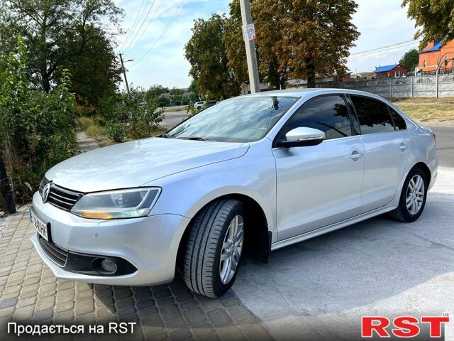 Серый Фольксваген Джетта, объемом двигателя 1.6 л и пробегом 240 тыс. км за 6999 $, фото 1 на Automoto.ua