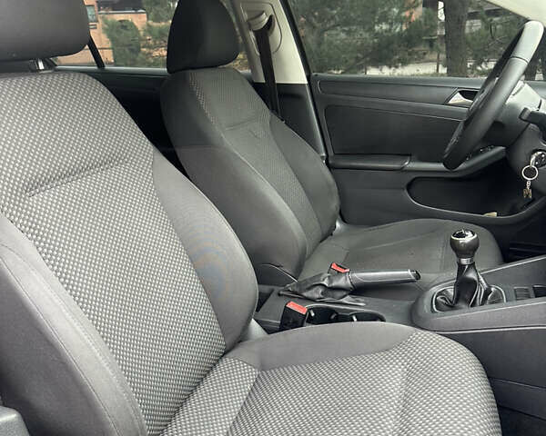 Сірий Фольксваген Джетта, об'ємом двигуна 1.98 л та пробігом 232 тис. км за 5850 $, фото 9 на Automoto.ua