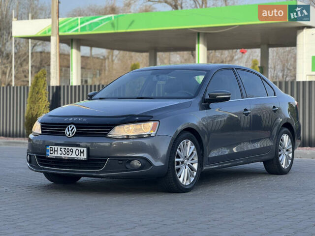 Серый Фольксваген Джетта, объемом двигателя 1.97 л и пробегом 212 тыс. км за 9200 $, фото 8 на Automoto.ua