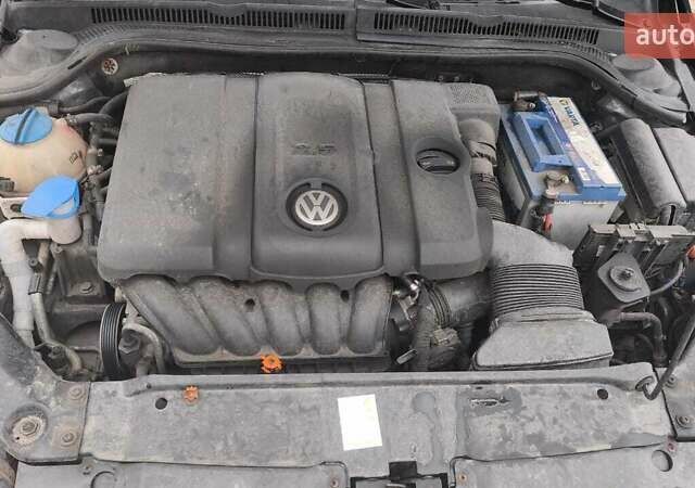 Серый Фольксваген Джетта, объемом двигателя 2.5 л и пробегом 200 тыс. км за 8200 $, фото 20 на Automoto.ua