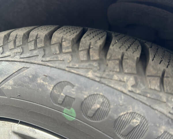 Сірий Фольксваген Джетта, об'ємом двигуна 2.47 л та пробігом 300 тис. км за 8500 $, фото 11 на Automoto.ua