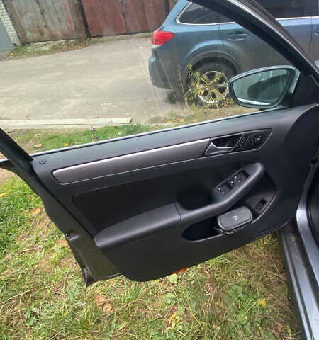 Серый Фольксваген Джетта, объемом двигателя 1.39 л и пробегом 230 тыс. км за 6500 $, фото 16 на Automoto.ua