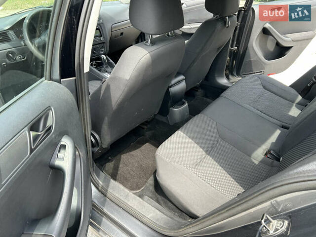 Сірий Фольксваген Джетта, об'ємом двигуна 1.98 л та пробігом 193 тис. км за 7650 $, фото 11 на Automoto.ua
