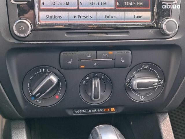 Серый Фольксваген Джетта, объемом двигателя 2.5 л и пробегом 250 тыс. км за 8690 $, фото 26 на Automoto.ua