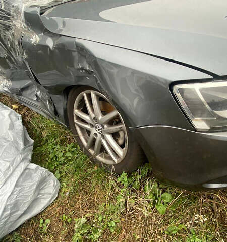 Серый Фольксваген Джетта, объемом двигателя 1.39 л и пробегом 230 тыс. км за 6500 $, фото 6 на Automoto.ua