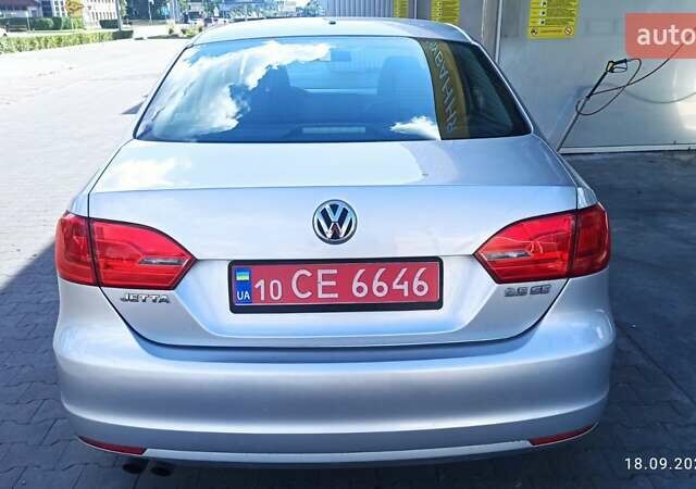 Серый Фольксваген Джетта, объемом двигателя 2.5 л и пробегом 103 тыс. км за 8400 $, фото 10 на Automoto.ua