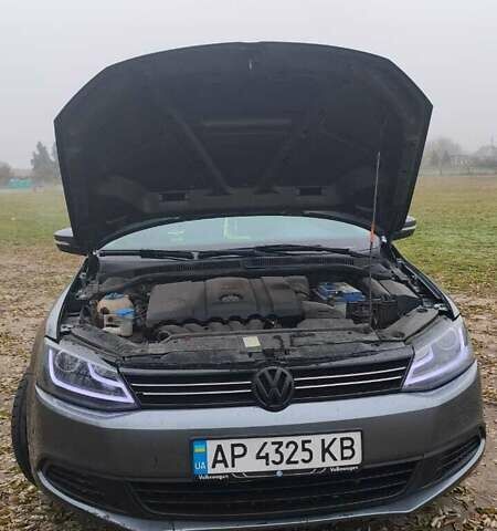 Серый Фольксваген Джетта, объемом двигателя 2.5 л и пробегом 200 тыс. км за 8200 $, фото 21 на Automoto.ua