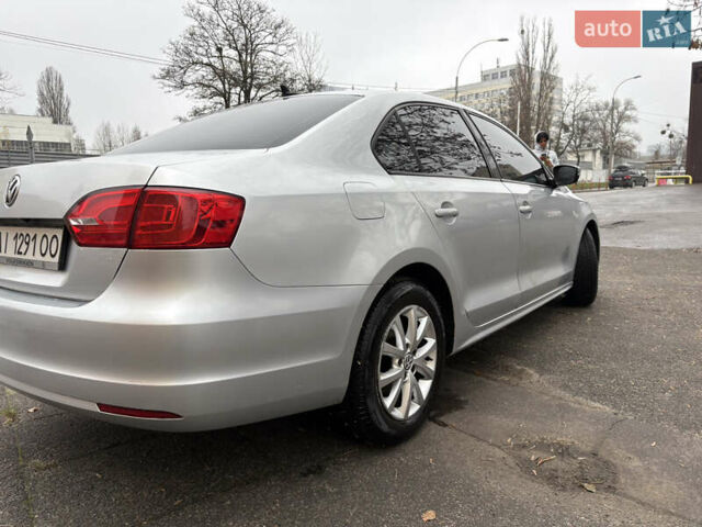 Серый Фольксваген Джетта, объемом двигателя 1.97 л и пробегом 311 тыс. км за 8100 $, фото 6 на Automoto.ua