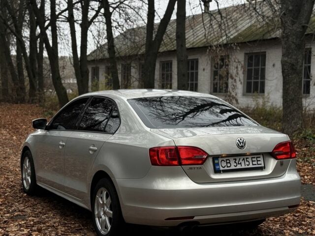 Серый Фольксваген Джетта, объемом двигателя 2 л и пробегом 220 тыс. км за 7900 $, фото 5 на Automoto.ua