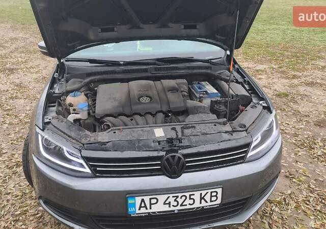 Серый Фольксваген Джетта, объемом двигателя 2.5 л и пробегом 200 тыс. км за 8200 $, фото 18 на Automoto.ua