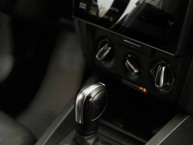 Серый Фольксваген Джетта, объемом двигателя 2.5 л и пробегом 230 тыс. км за 6999 $, фото 7 на Automoto.ua