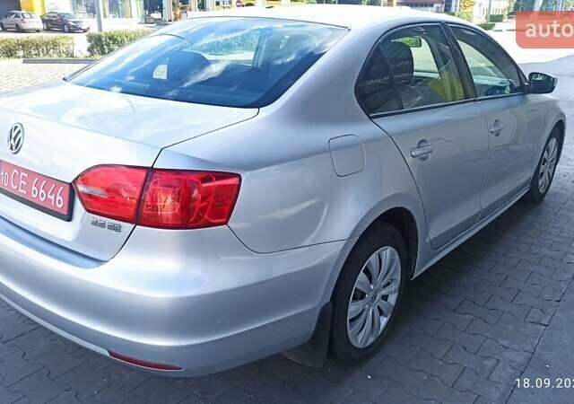 Серый Фольксваген Джетта, объемом двигателя 2.5 л и пробегом 103 тыс. км за 8400 $, фото 11 на Automoto.ua