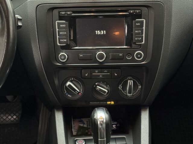 Серый Фольксваген Джетта, объемом двигателя 2.5 л и пробегом 198 тыс. км за 9300 $, фото 11 на Automoto.ua