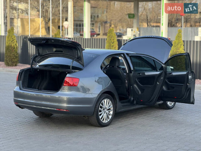 Серый Фольксваген Джетта, объемом двигателя 1.97 л и пробегом 212 тыс. км за 9200 $, фото 31 на Automoto.ua