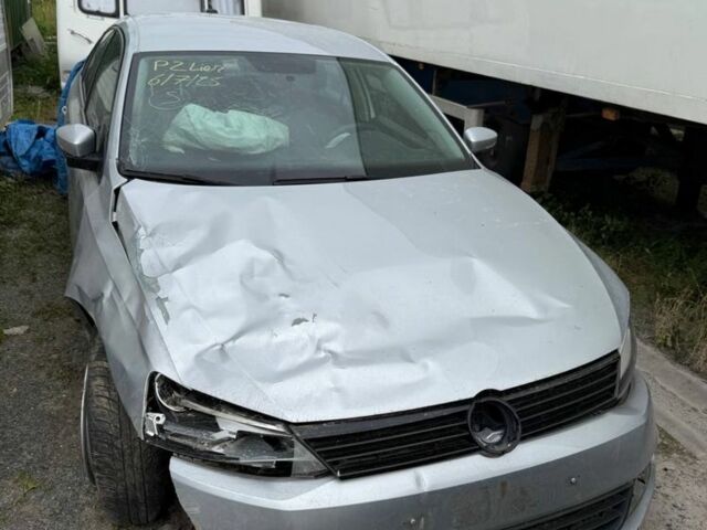 Сірий Фольксваген Джетта, об'ємом двигуна 2.5 л та пробігом 150 тис. км за 2900 $, фото 7 на Automoto.ua