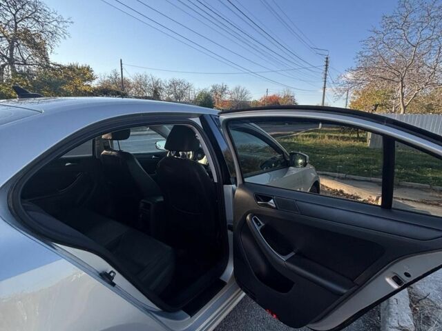 Серый Фольксваген Джетта, объемом двигателя 2.5 л и пробегом 220 тыс. км за 9000 $, фото 19 на Automoto.ua