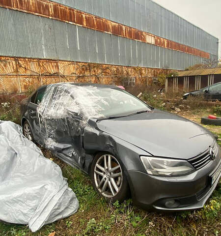 Серый Фольксваген Джетта, объемом двигателя 1.39 л и пробегом 230 тыс. км за 6500 $, фото 4 на Automoto.ua