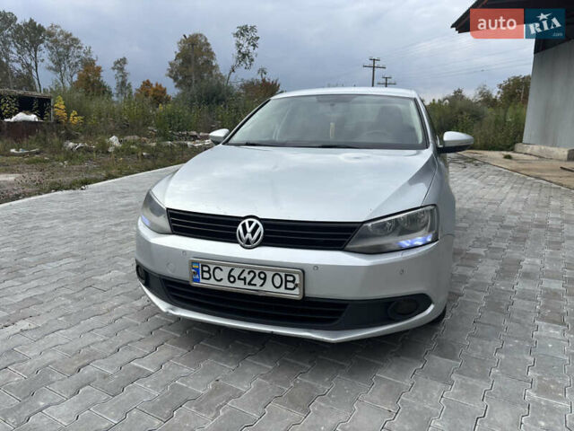 Сірий Фольксваген Джетта, об'ємом двигуна 1.6 л та пробігом 284 тис. км за 6350 $, фото 2 на Automoto.ua