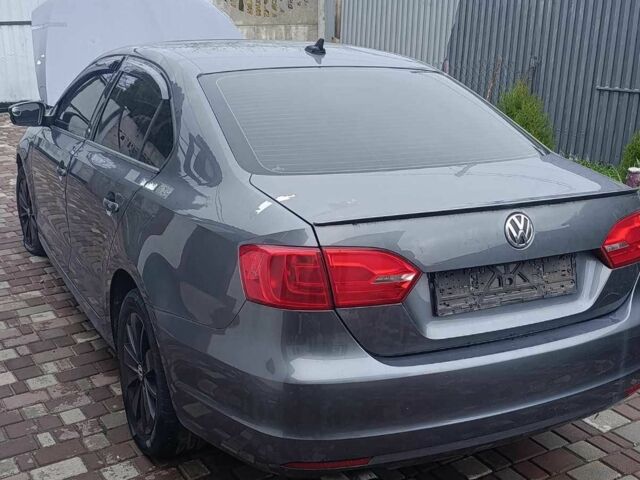 Сірий Фольксваген Джетта, об'ємом двигуна 2 л та пробігом 2 тис. км за 5000 $, фото 4 на Automoto.ua