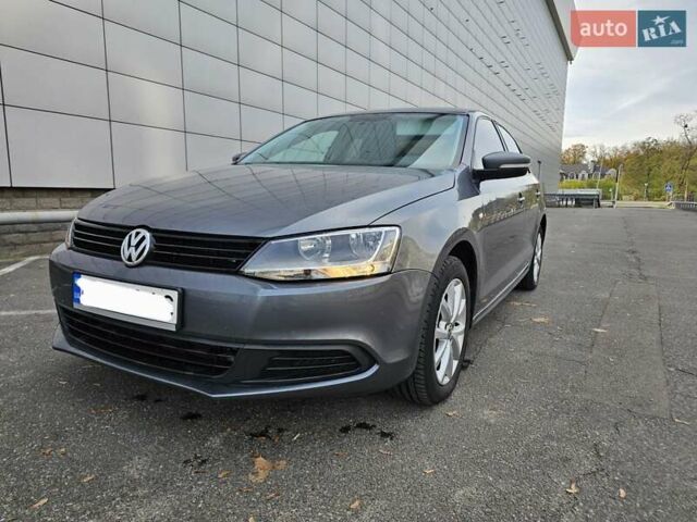 Серый Фольксваген Джетта, объемом двигателя 2.48 л и пробегом 184 тыс. км за 8700 $, фото 16 на Automoto.ua