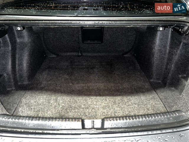 Серый Фольксваген Джетта, объемом двигателя 2.5 л и пробегом 285 тыс. км за 9500 $, фото 3 на Automoto.ua