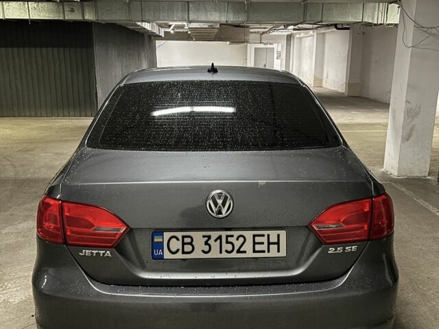 Серый Фольксваген Джетта, объемом двигателя 2.5 л и пробегом 280 тыс. км за 9500 $, фото 2 на Automoto.ua