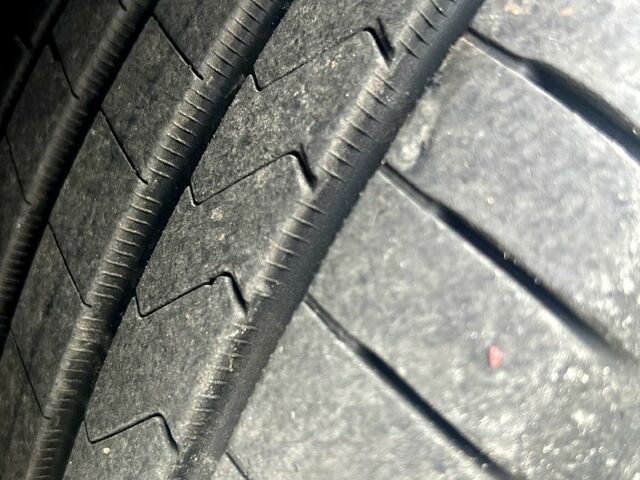 Сірий Фольксваген Джетта, об'ємом двигуна 2.5 л та пробігом 225 тис. км за 8300 $, фото 1 на Automoto.ua