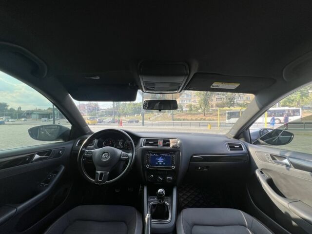 Серый Фольксваген Джетта, объемом двигателя 2 л и пробегом 176 тыс. км за 7200 $, фото 10 на Automoto.ua